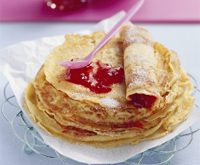 Recette de crêpes roulées à la confiture